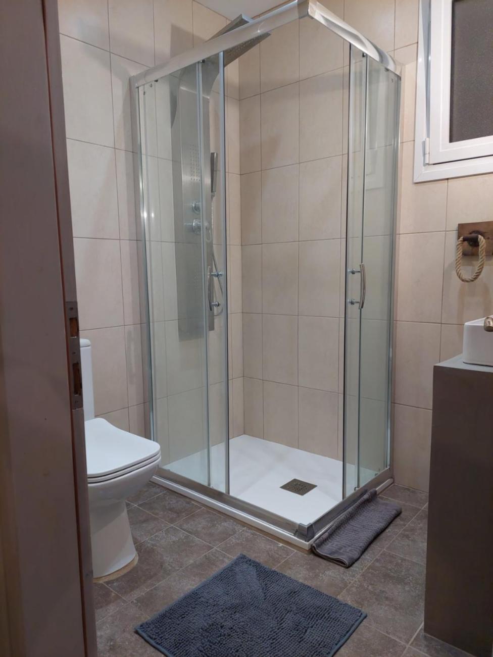 Maya Apartments, Modern And Convenient Apartments With Private Parking Скиатос Екстериор снимка