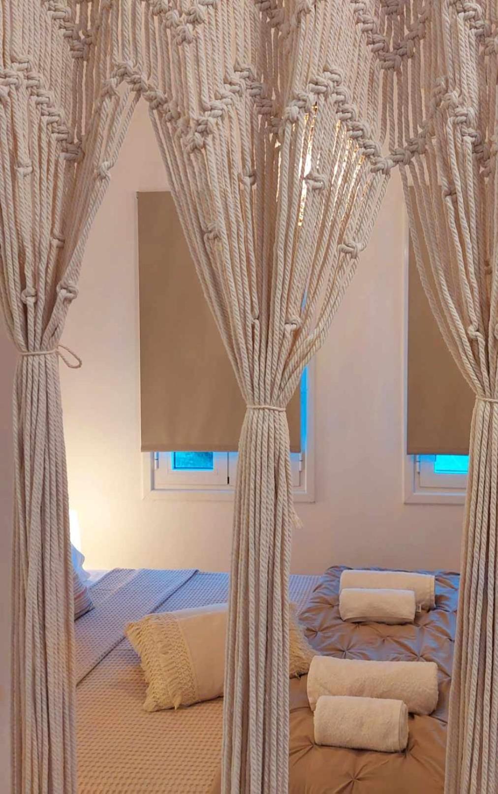 Maya Apartments, Modern And Convenient Apartments With Private Parking Скиатос Екстериор снимка