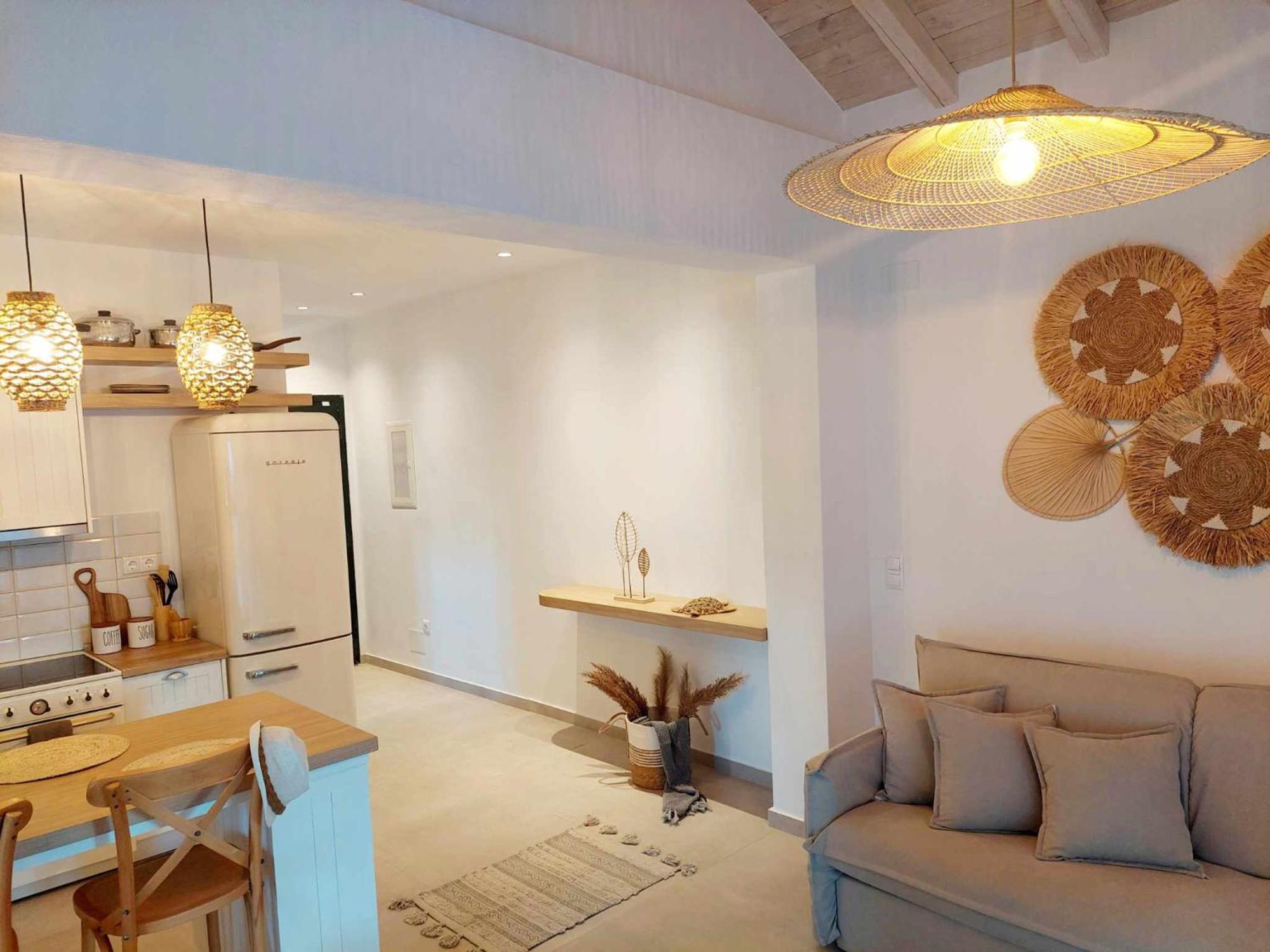 Maya Apartments, Modern And Convenient Apartments With Private Parking Скиатос Екстериор снимка