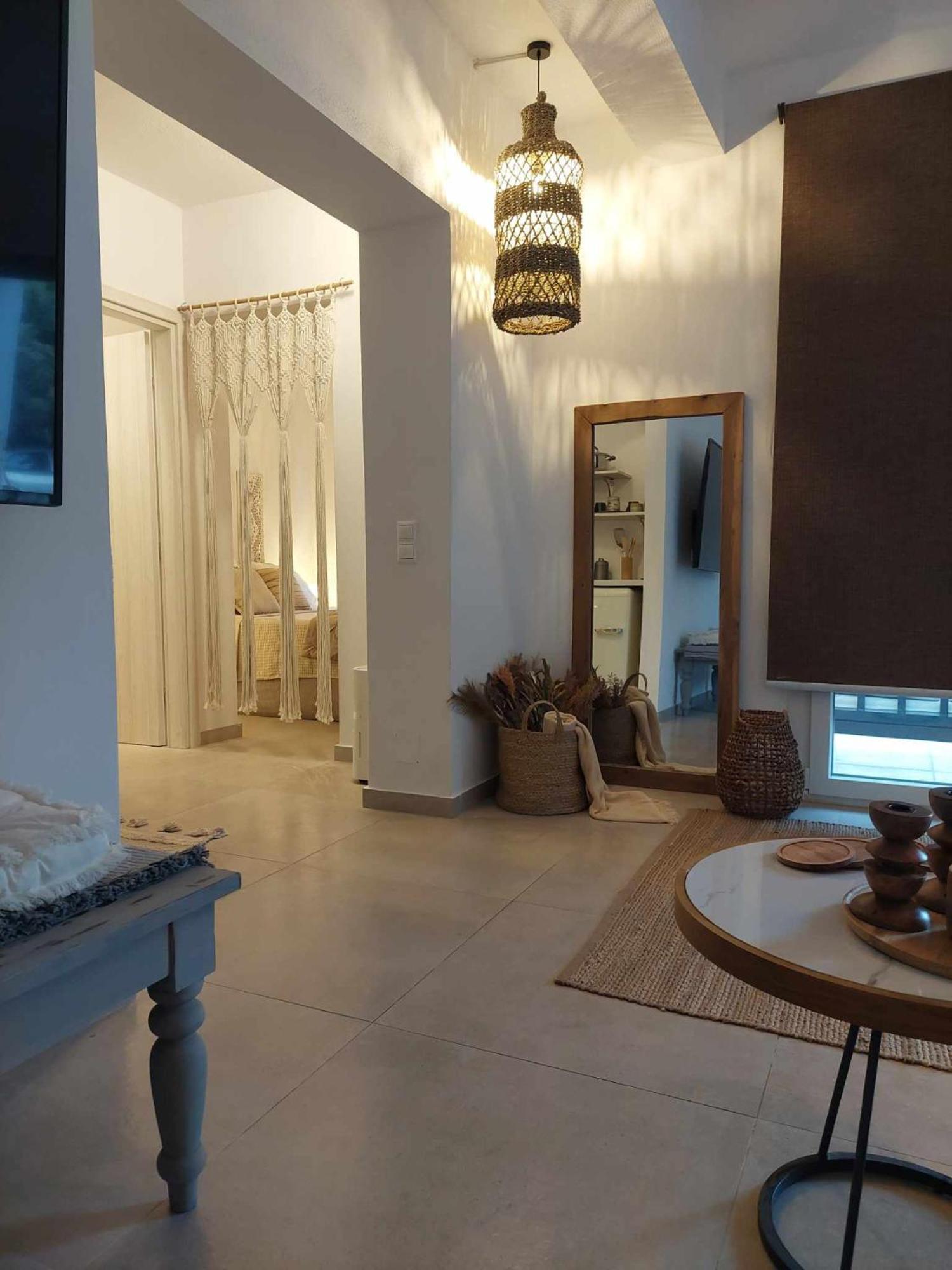 Maya Apartments, Modern And Convenient Apartments With Private Parking Скиатос Екстериор снимка