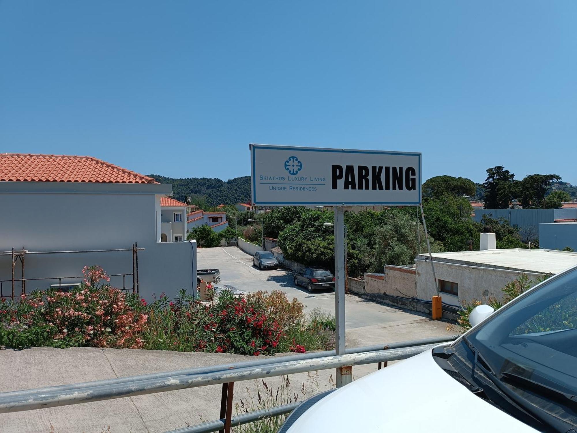 Maya Apartments, Modern And Convenient Apartments With Private Parking Скиатос Екстериор снимка